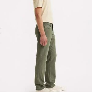 Levi's Men's Khaki Green Chinos